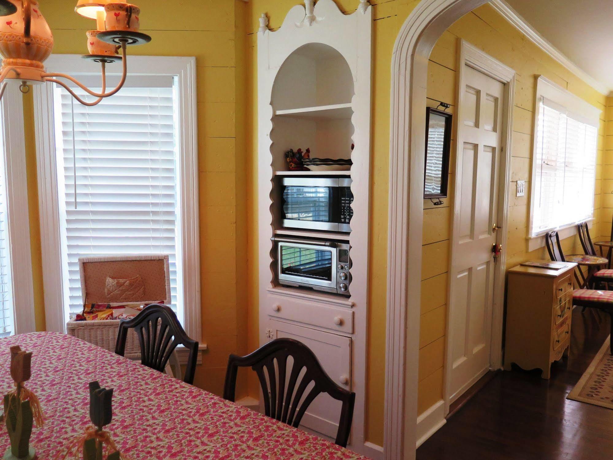 Yellow House B&B Salado Экстерьер фото
