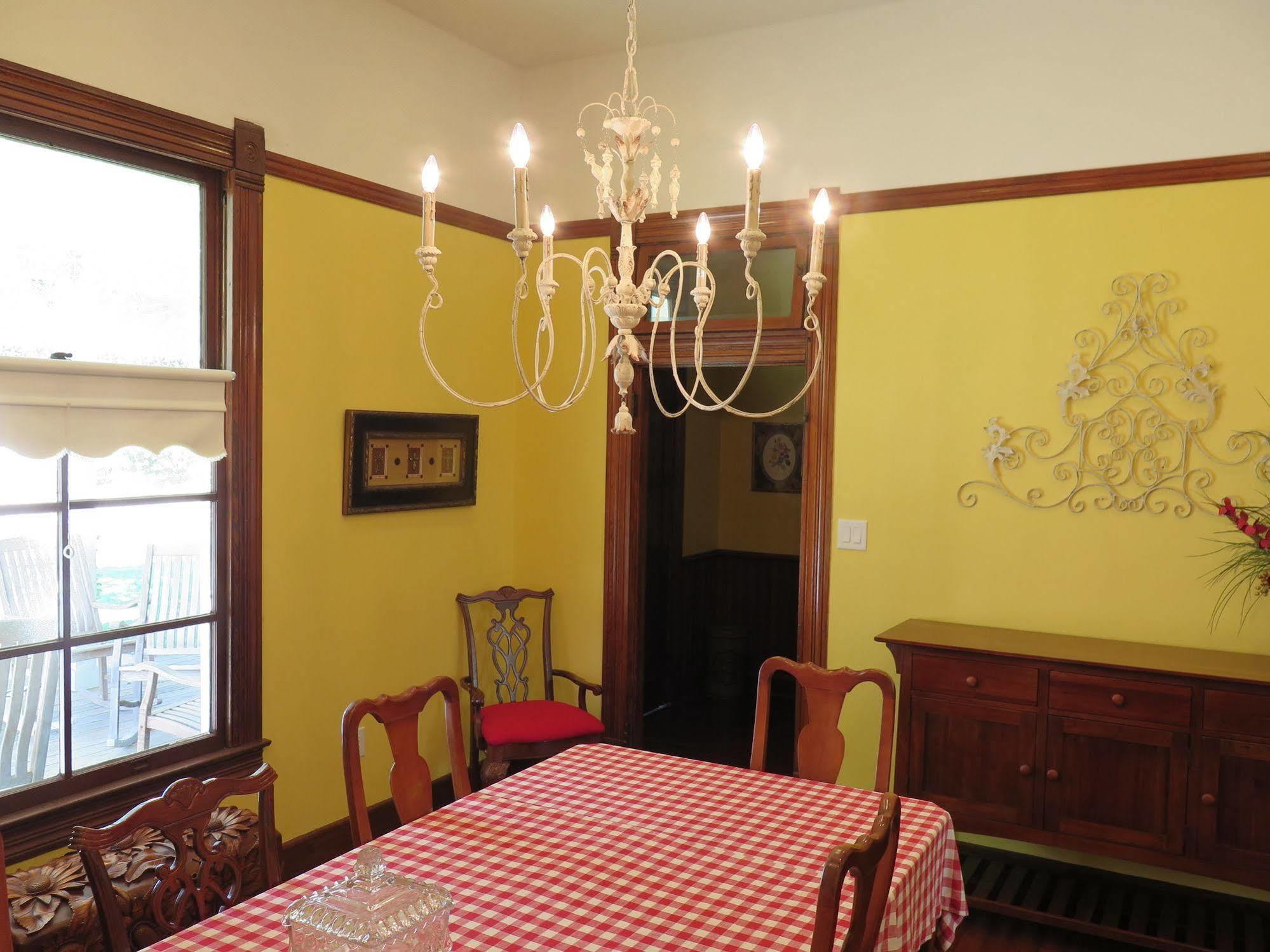 Yellow House B&B Salado Экстерьер фото