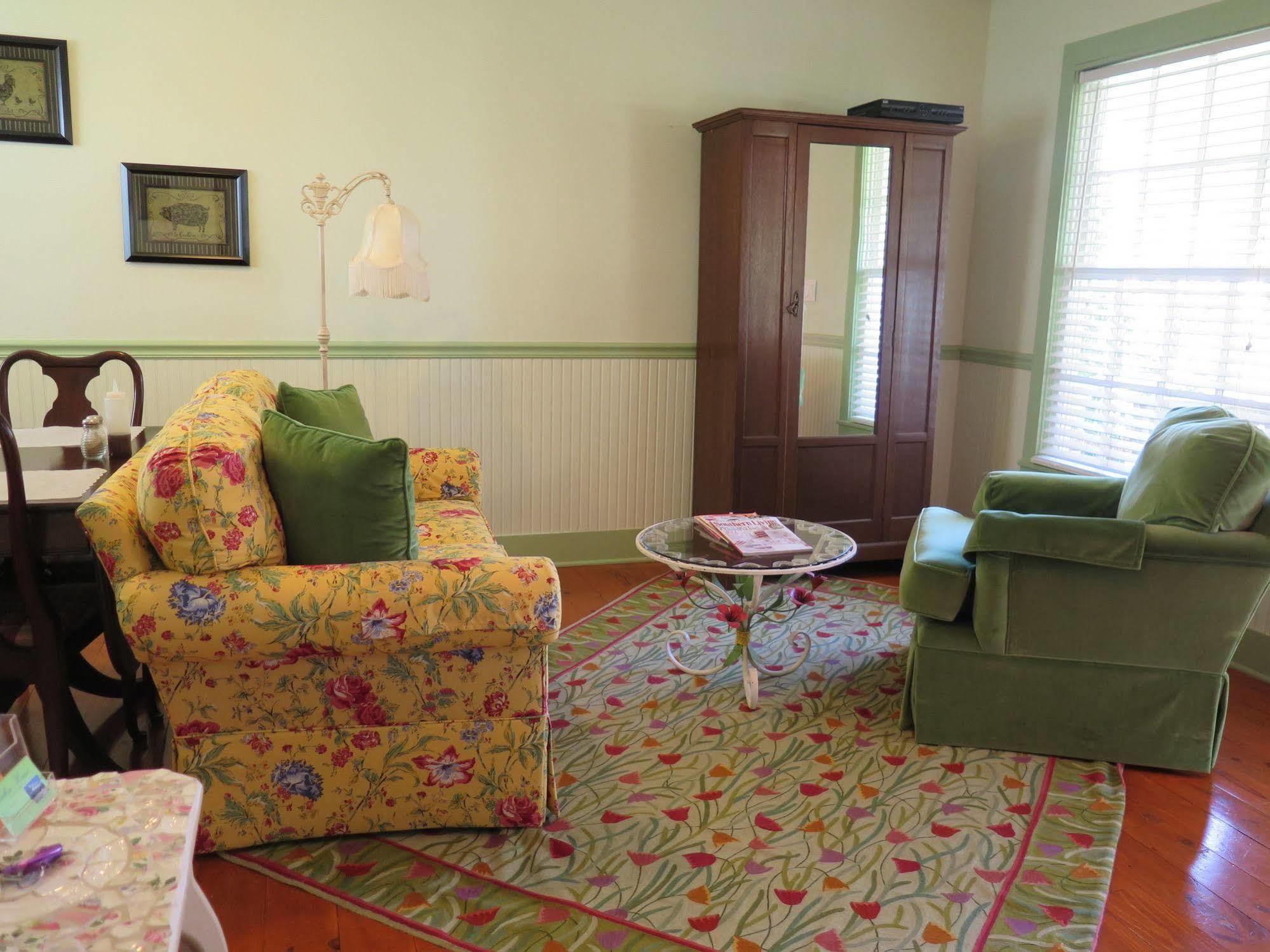 Yellow House B&B Salado Экстерьер фото