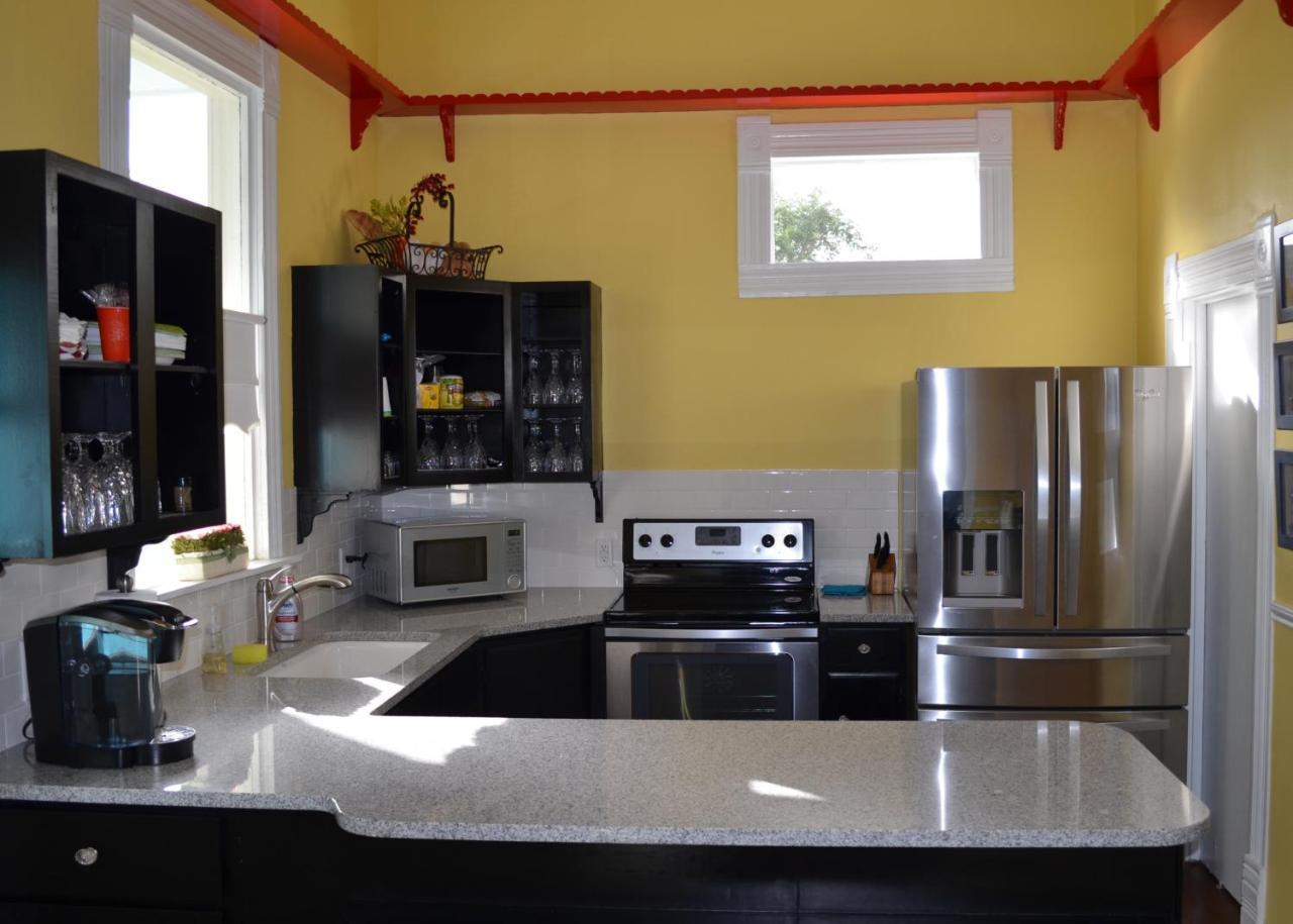 Yellow House B&B Salado Экстерьер фото